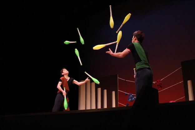 ( C ) ジャグリング ストーリー プロジェクト http://juggling-story-project.com/pic.html